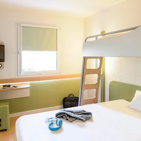 ibis budget Le Mans Centre Buitenkant foto