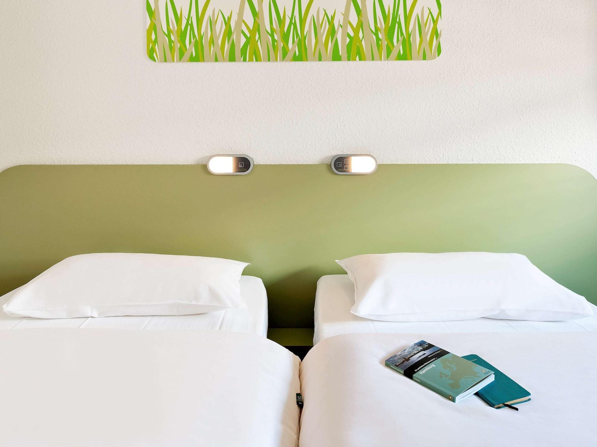 ibis budget Le Mans Centre Buitenkant foto