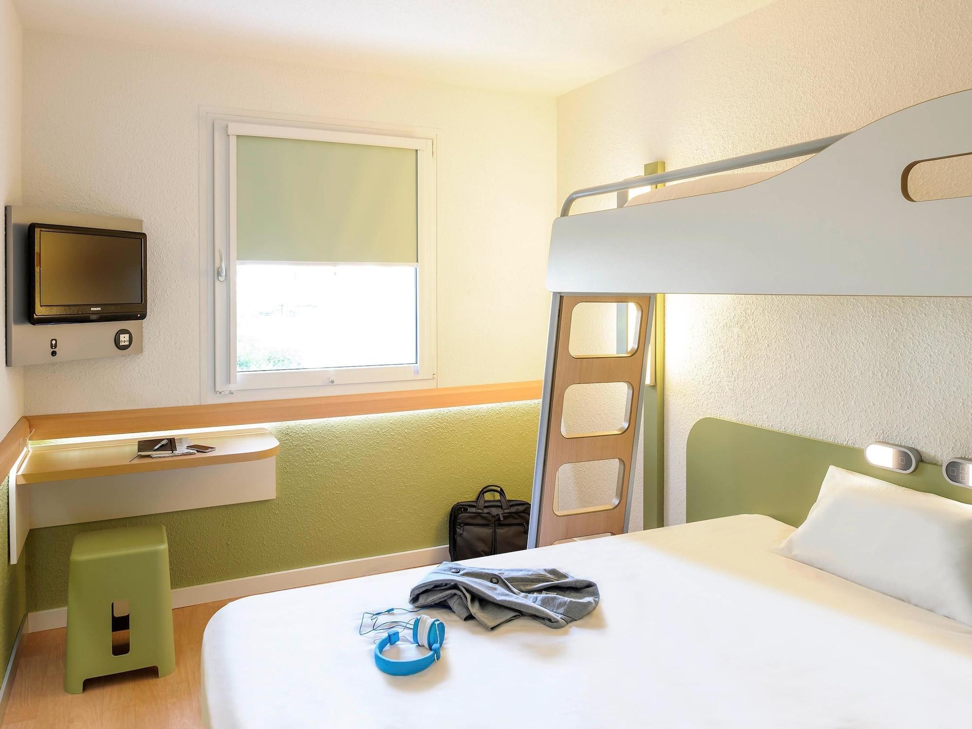ibis budget Le Mans Centre Buitenkant foto