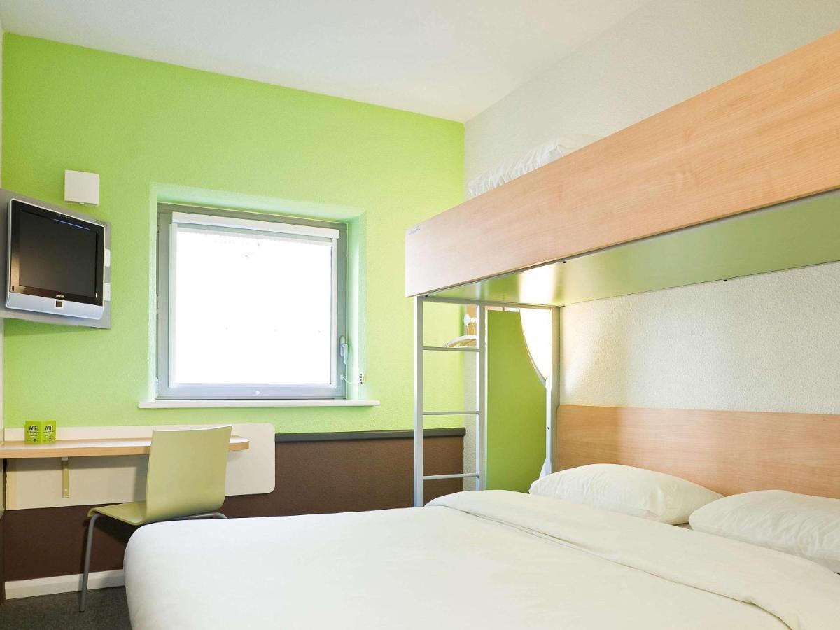 ibis budget Le Mans Centre Buitenkant foto